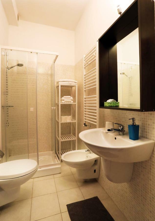 Primo Piano Guesthouse - Bari Policlinico ภายนอก รูปภาพ