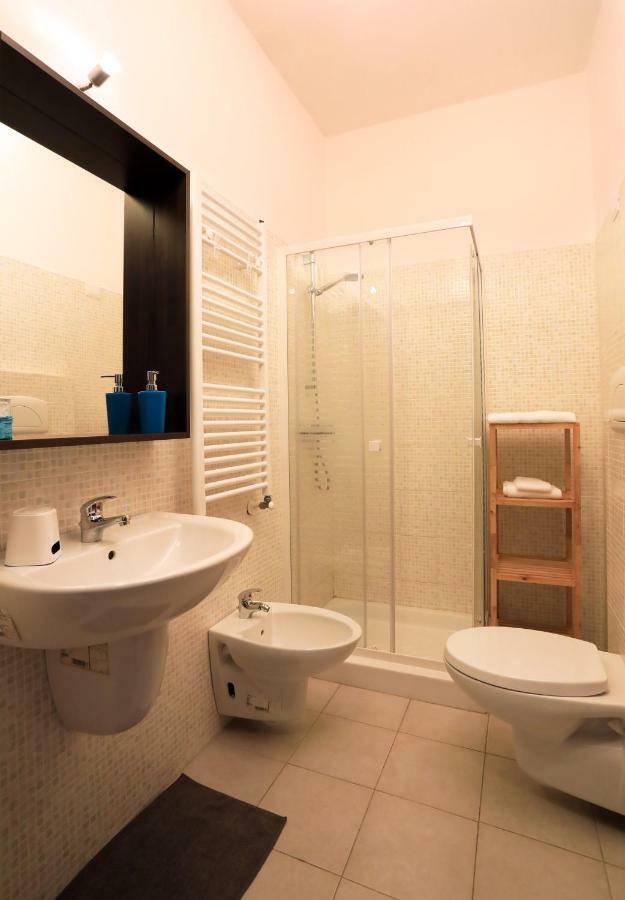 Primo Piano Guesthouse - Bari Policlinico ภายนอก รูปภาพ